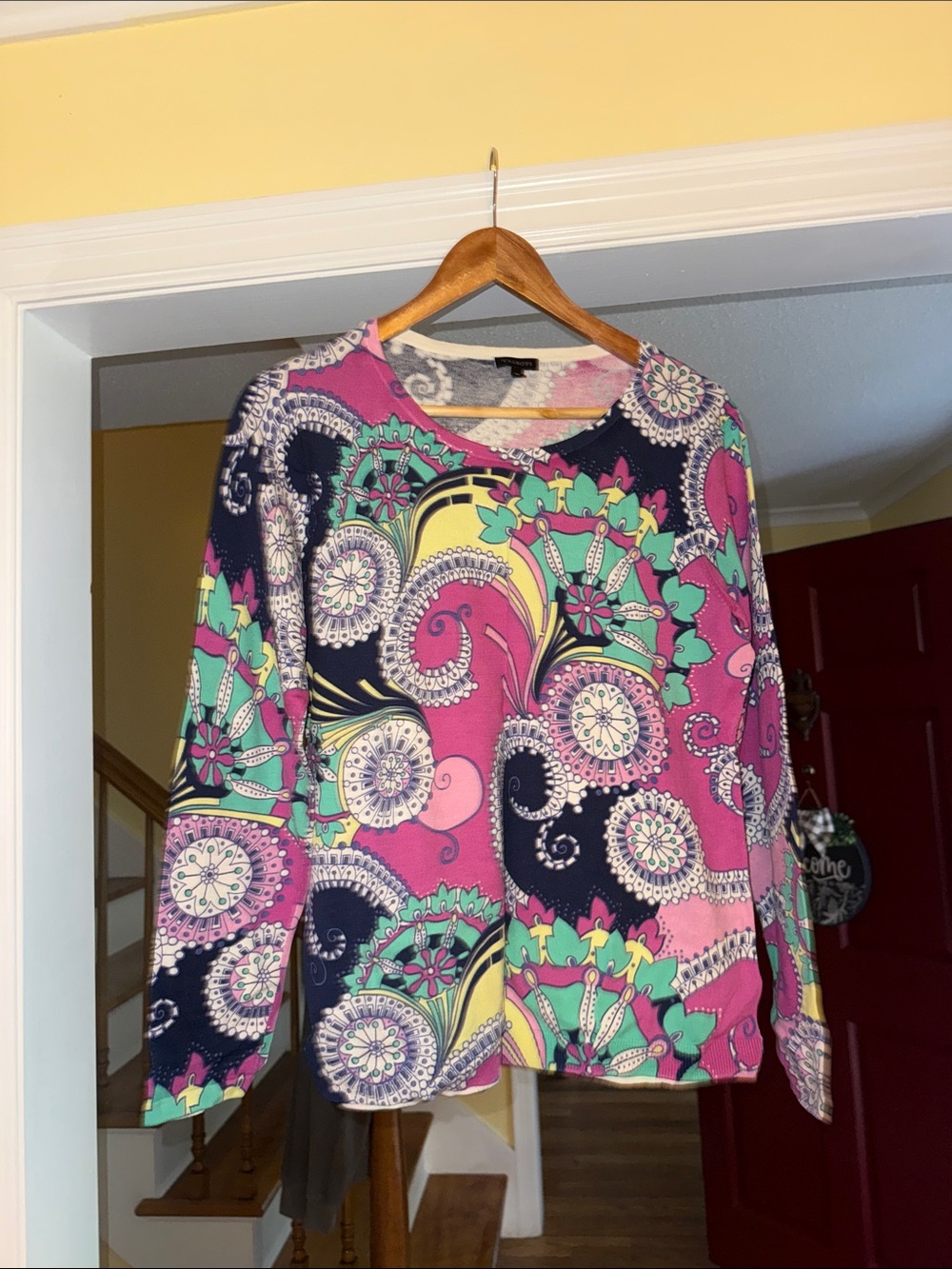 Talbots Long Sleeve V-Neck Top in Pink, Navy & Teal Paisley